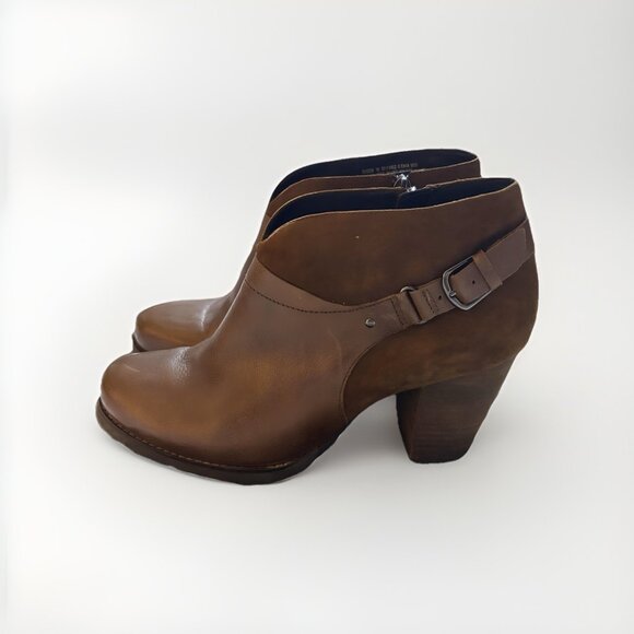 Clarks Dark Brown Suede Leather Two Toned Colorblock‎ Ankle Boots Sz 9 Western - Picture 2 of 8